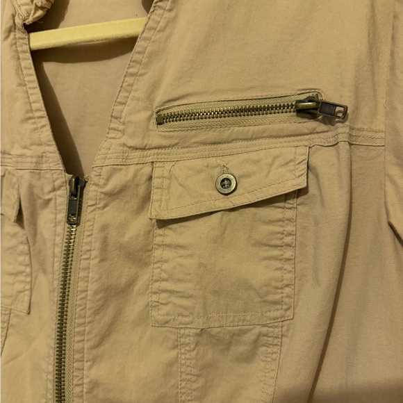 Y2 Blu Lightweight Khaki Ruffle Collar Utility Jacket Size Medium - Picture 3 of 9